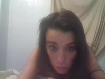 brunettebabe070