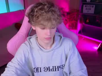 curly twinkboy