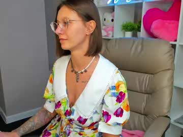 esther lewiss