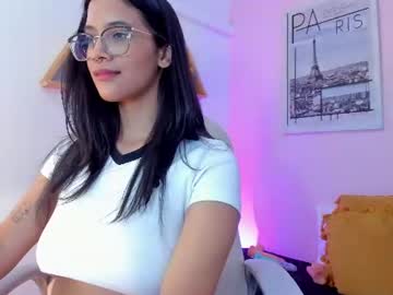 lovely oliviaa