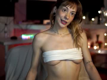 lunaaaaaaaaaaaa