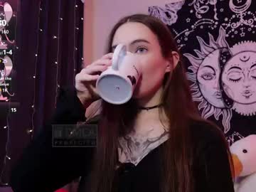 naugghtynikki
