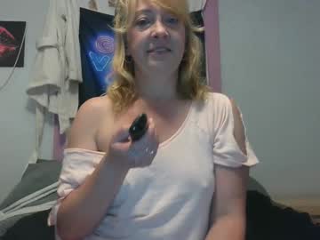 pinkwhitney618