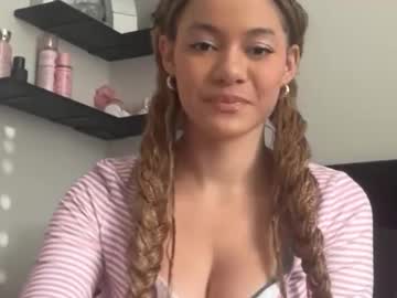 raevynfoxe