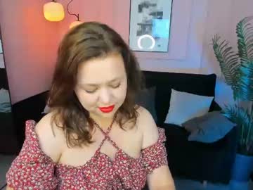 stefany lips